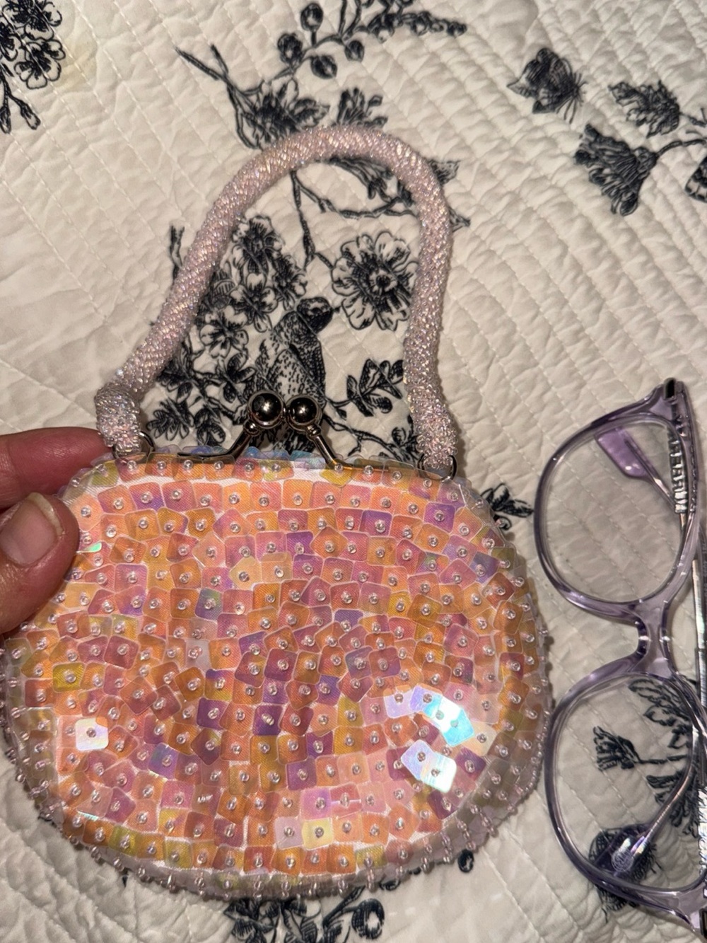 Beaded pink pearl kisslock coin purse
